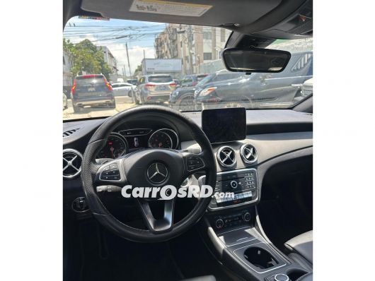 Mercedes-Benz Clase CLA Carros en venta