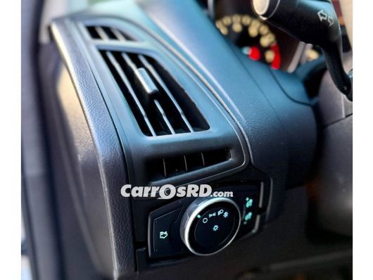 Ford Focus Carros en venta