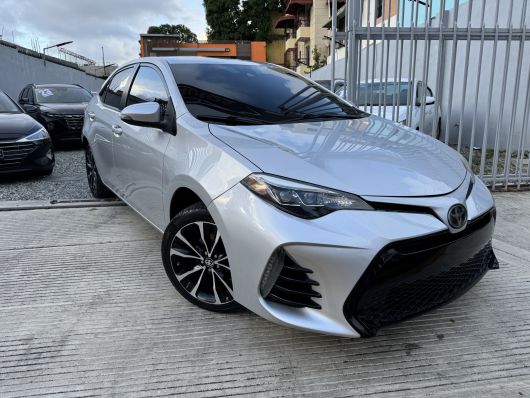 Toyota Corolla SE en venta
