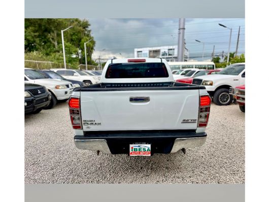 Isuzu
