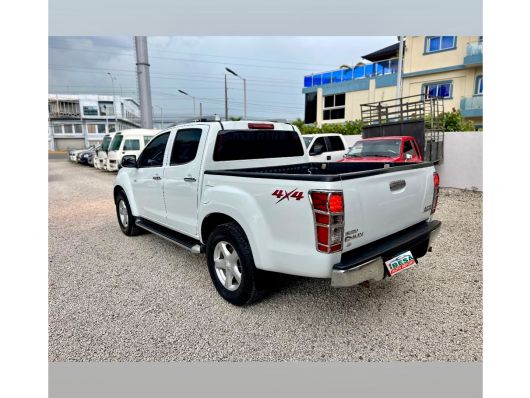 Isuzu
