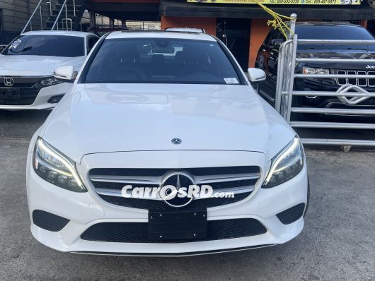 Mercedes-Benz Clase C Carros en venta