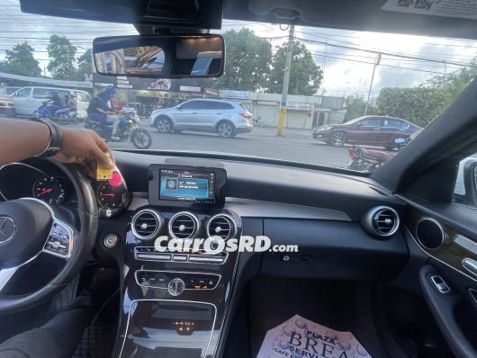 Mercedes-Benz Clase C Carros en venta