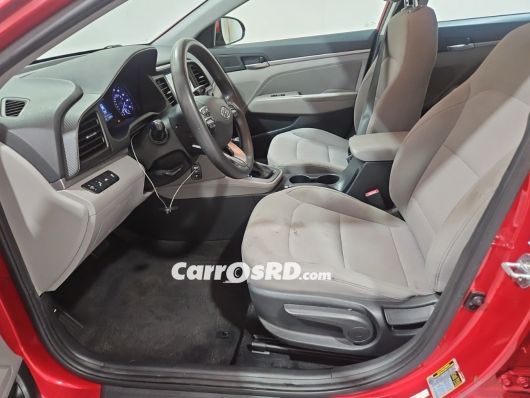 Hyundai Elantra Carros en venta