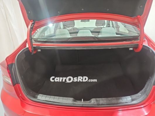 Hyundai Elantra Carros en venta