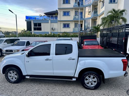 Isuzu