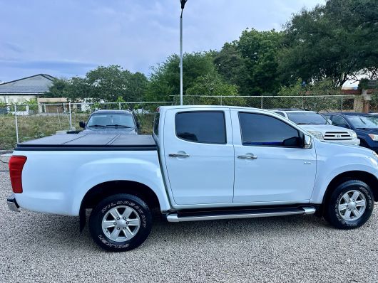 Isuzu