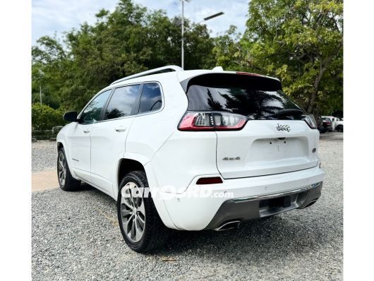Jeep Cherokee Jeepeta en venta
