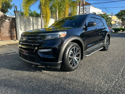 Ford Explorer XLT en venta