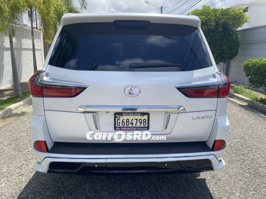 Lexus LX Jeepeta en venta