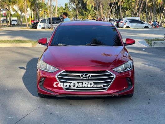 Hyundai Elantra Carros en venta