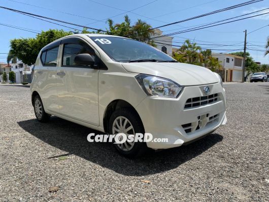 Daihatsu Mira Carros en venta