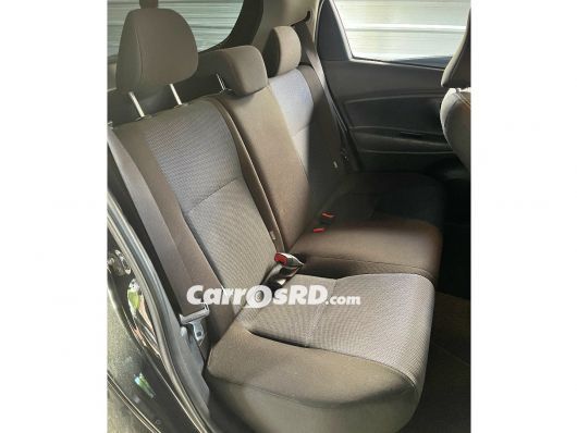 Toyota Vitz Carros en venta