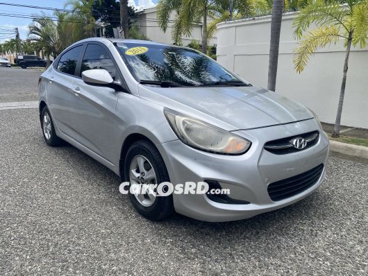 Hyundai Accent Carros en venta