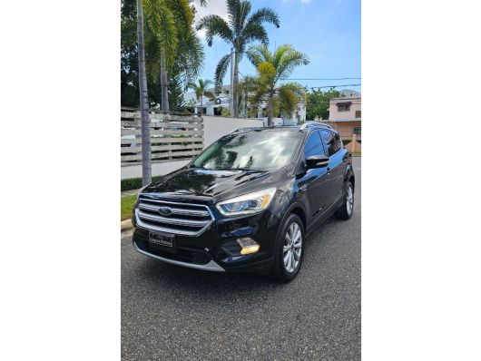 Ford Escape Titanium en venta