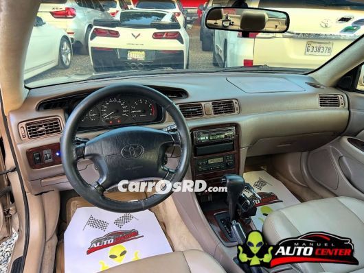 Toyota Camry Carros en venta