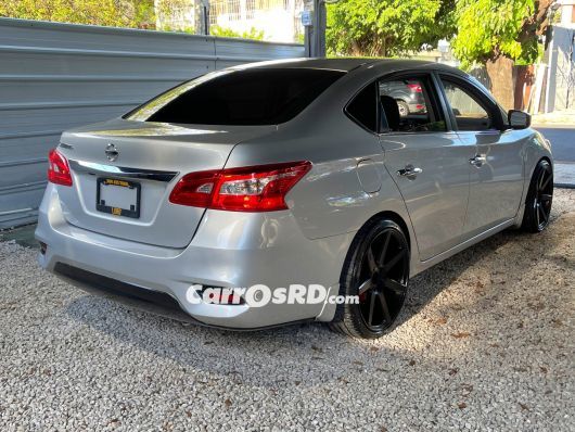 Nissan Sentra Carros en venta