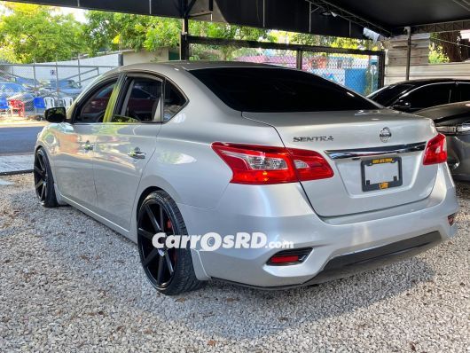 Nissan Sentra Carros en venta