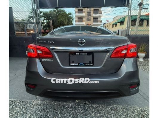 Nissan Sentra Carros en venta