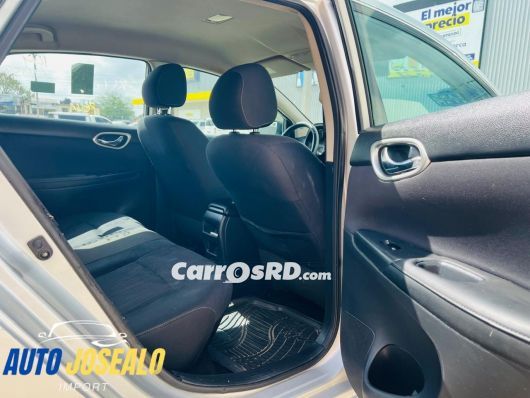 Nissan Sentra Carros en venta