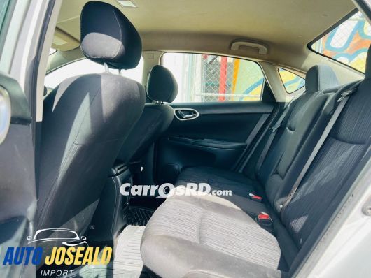 Nissan Sentra Carros en venta