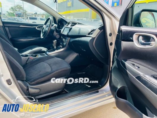 Nissan Sentra Carros en venta