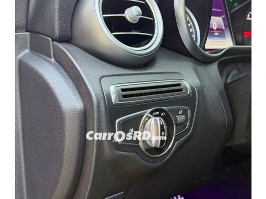Mercedes-Benz Clase C Carros en venta