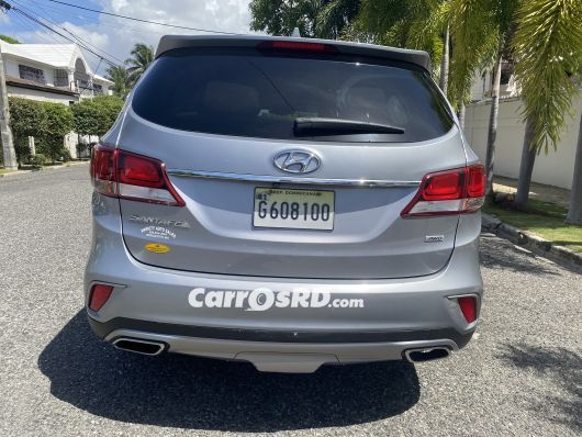 Hyundai Santa Fe Jeepeta en venta