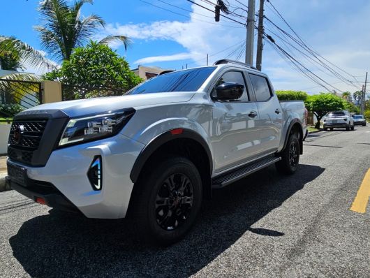 Nissan Frontier Pro-4X en venta