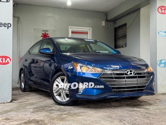Hyundai Elantra Carros en venta