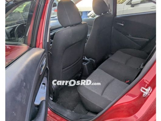 Mazda Demio Carros en venta