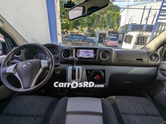 Nissan Caravan Minivan en venta