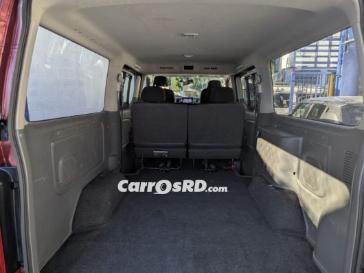 Nissan Caravan Minivan en venta