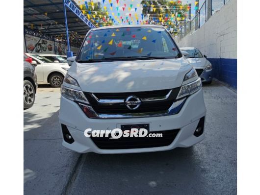Nissan Serena Minivan en venta