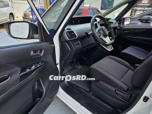 Nissan Serena Minivan en venta