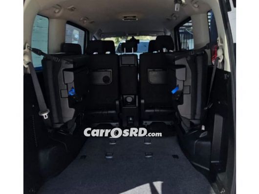 Nissan Serena Minivan en venta