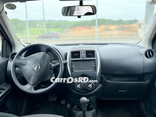 Nissan March Carros en venta