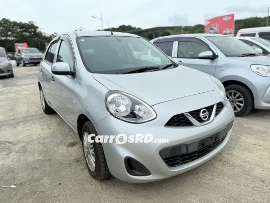 Nissan March Carros en venta