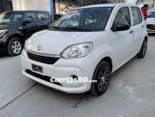 Toyota Passo Carros en venta