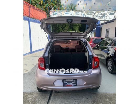 Nissan March Carros en venta