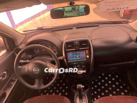 Nissan March Carros en venta