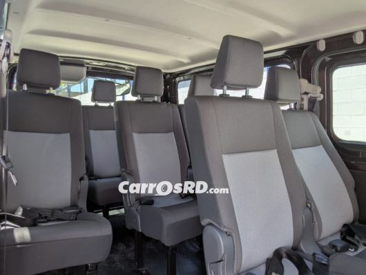 Nissan Caravan Minivan en venta