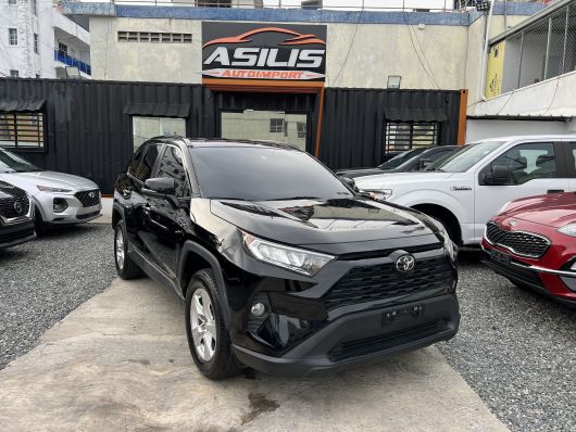 Toyota RAV4 XLE en venta