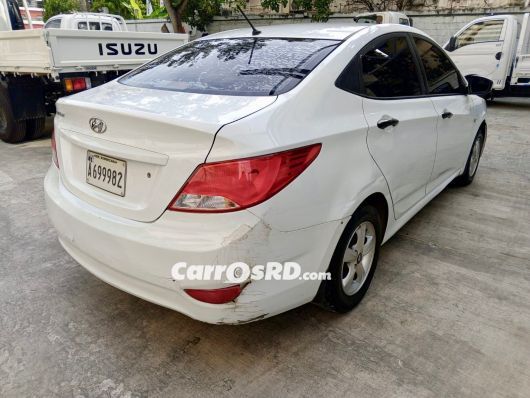 Hyundai Accent Carros en venta