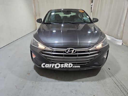 Hyundai Elantra Carros en venta