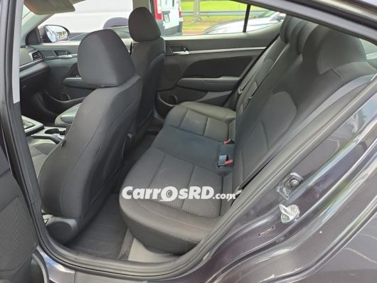 Hyundai Elantra Carros en venta