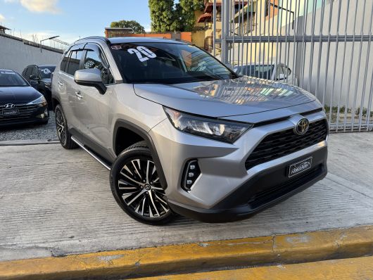 Toyota RAV4 LE en venta
