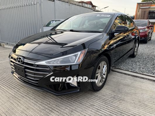 Hyundai Elantra Carros en venta