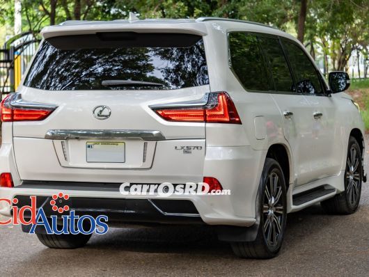 Lexus LX Jeepeta en venta