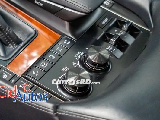 Lexus LX Jeepeta en venta
